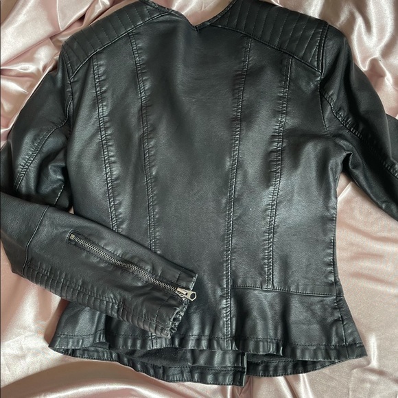 Topshop | Faux Leather Peplum Biker Jacket - Picture 6 of 12